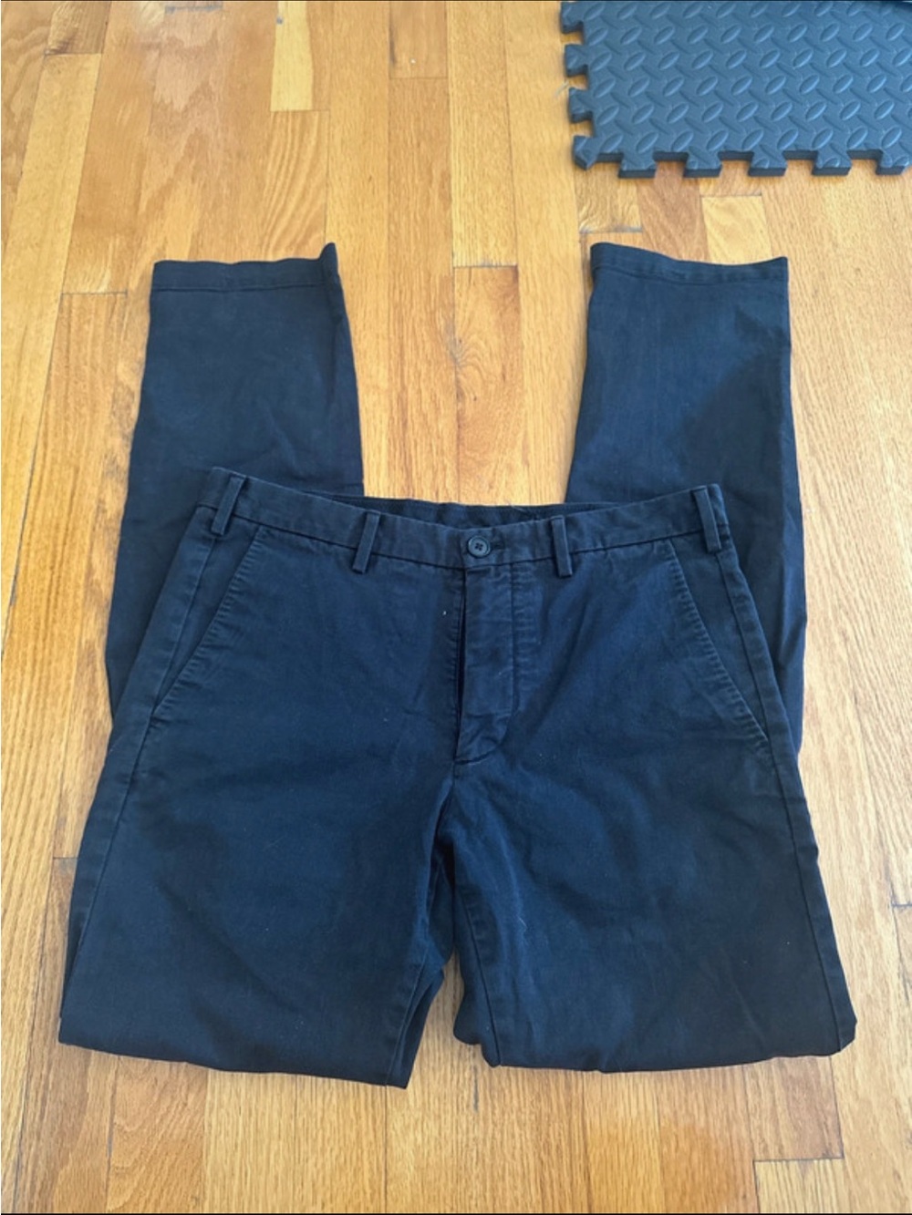 Uniqlo Men's Black Chino Pants - Straight Fit